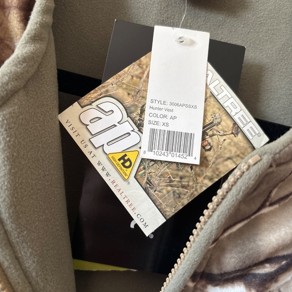 She safari camo hunting vest - Picture 2 of 2